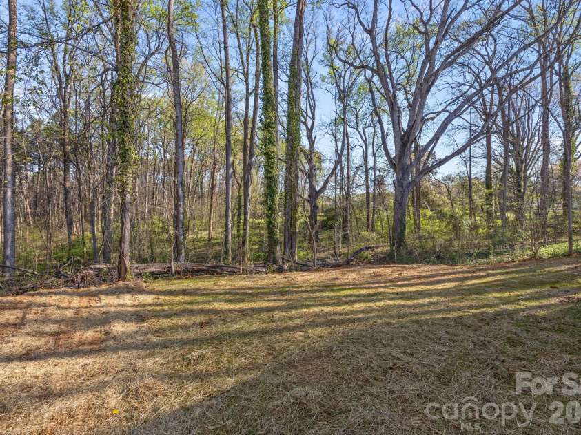 1700 Bringle Ferry Road, Salisbury, NC 28146.  MLS# CAR4342002, YatesRealty ID 9043. Private Backyard