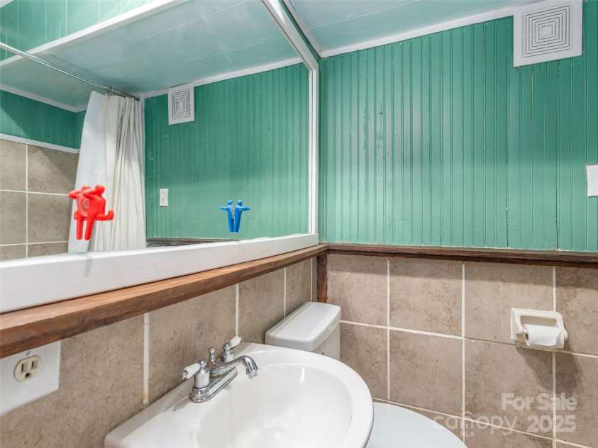 83 Rocky Ridge Road, Balsam, NC 28707.  MLS# CAR4243303, YatesRealty ID 9043. 