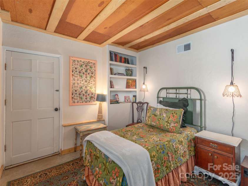 83 Rocky Ridge Road, Balsam, NC 28707.  MLS# CAR4243303, YatesRealty ID 9043. 