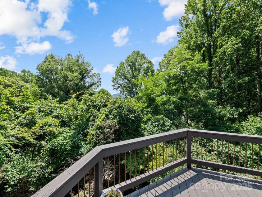 83 Rocky Ridge Road, Balsam, NC 28707.  MLS# CAR4243303, YatesRealty ID 9043. 