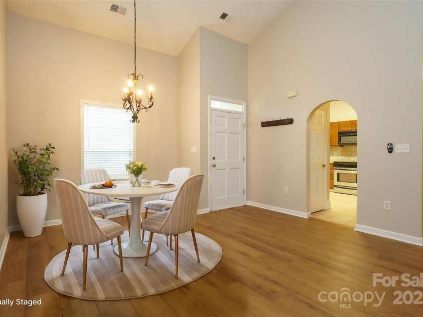 6007 Kenmore Lane, Indian Trail, NC 28079.  MLS# CAR4251243, YatesRealty ID 9044. Dining Area