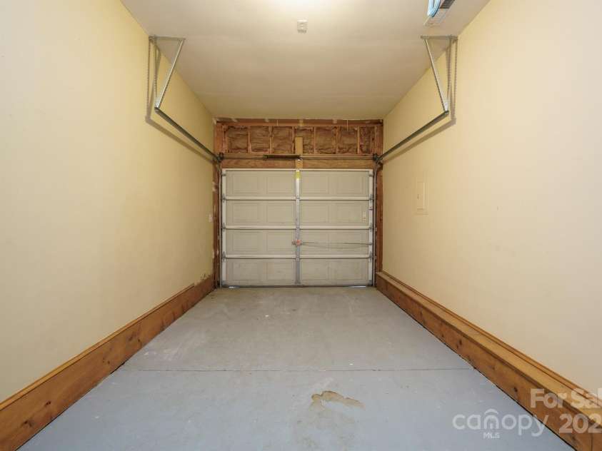 6007 Kenmore Lane, Indian Trail, NC 28079.  MLS# CAR4251243, YatesRealty ID 9044. Garage