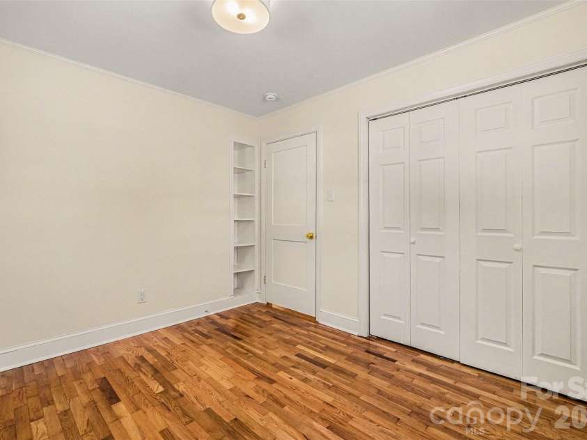 416 Old Mountain Road, Statesville, NC 28677.  MLS# CAR4341501, YatesRealty ID 9046. 