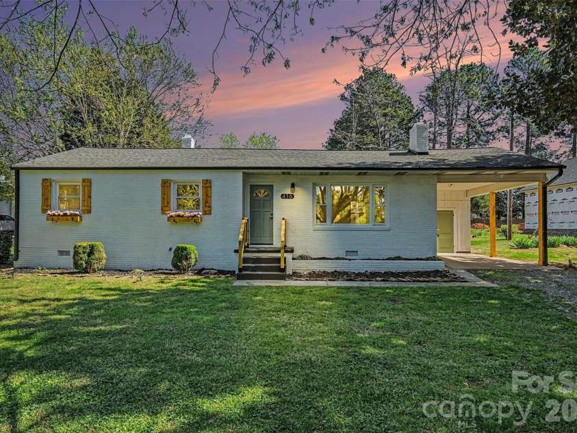 416 Old Mountain Road, Statesville, NC 28677.  MLS# CAR4341501, YatesRealty ID 9046. 
