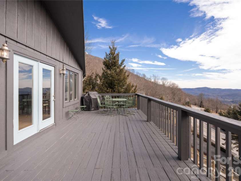 1628 Skyland Drive, Seven Devils, NC 28604.  MLS# CAR4346493, YatesRealty ID 9049. 