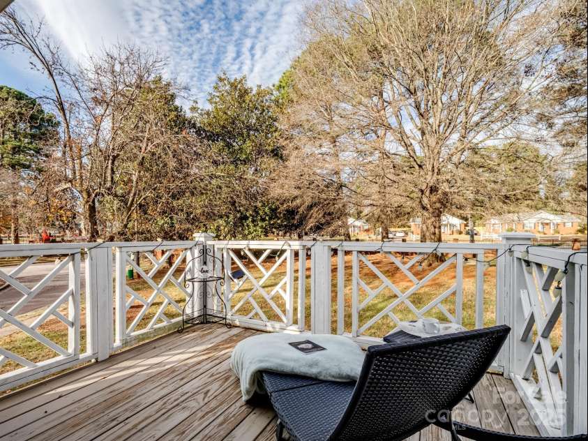 5215 Amity Springs Drive, Charlotte, NC 28212.  MLS# CAR4325111, YatesRealty ID 905. 