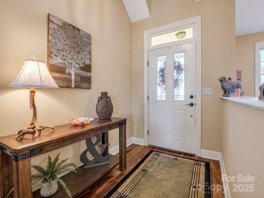 735 Bills Mountain Trail, Lake Lure, NC 28746.  MLS# CAR4190654, YatesRealty ID 905. Entry vestibule