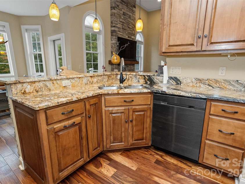 735 Bills Mountain Trail, Lake Lure, NC 28746.  MLS# CAR4316813, YatesRealty ID 905. 