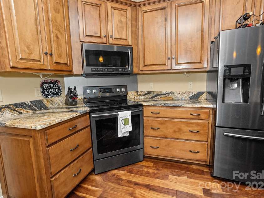 735 Bills Mountain Trail, Lake Lure, NC 28746.  MLS# CAR4316813, YatesRealty ID 905. 