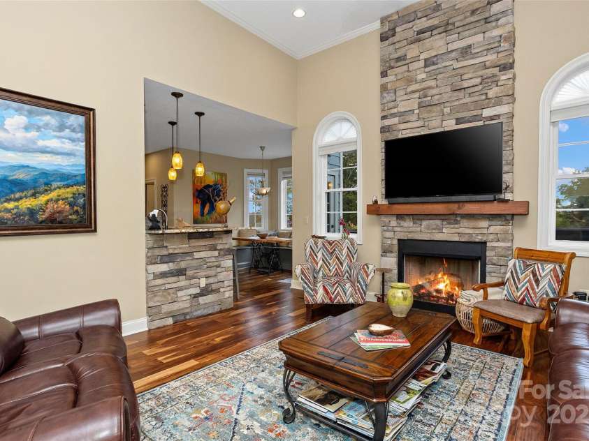 735 Bills Mountain Trail, Lake Lure, NC 28746.  MLS# CAR4316813, YatesRealty ID 905. 