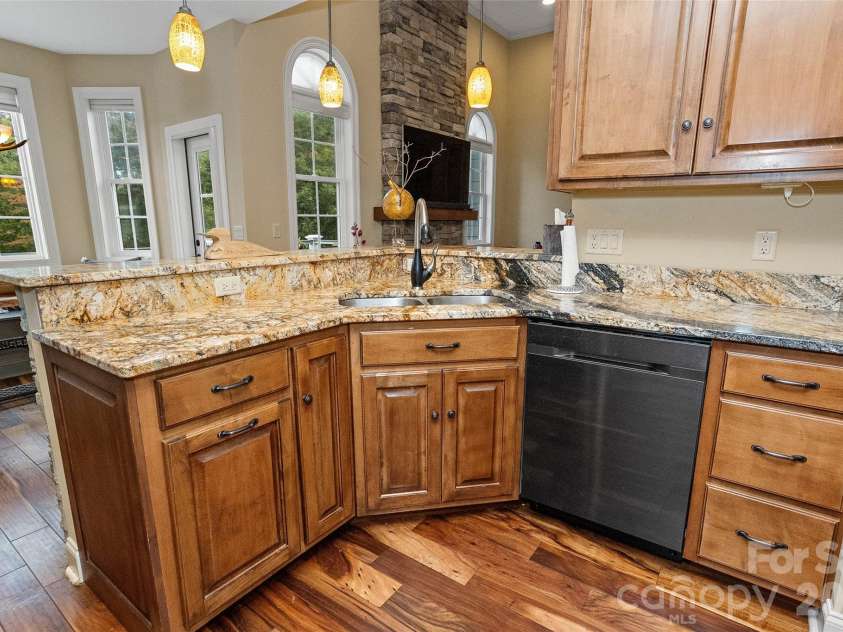 735 Bills Mountain Trail, Lake Lure, NC 28746.  MLS# CAR4316813, YatesRealty ID 905. 