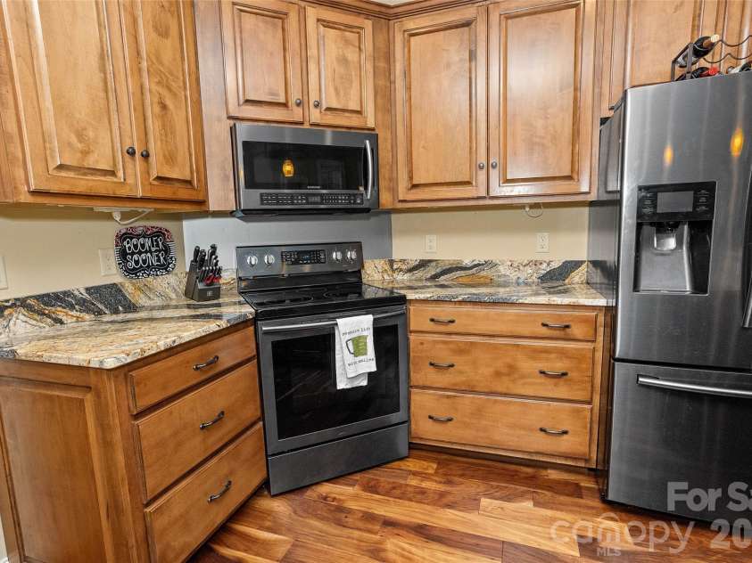 735 Bills Mountain Trail, Lake Lure, NC 28746.  MLS# CAR4316813, YatesRealty ID 905. 