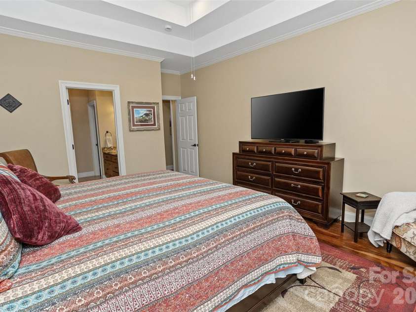 735 Bills Mountain Trail, Lake Lure, NC 28746.  MLS# CAR4316813, YatesRealty ID 905. 