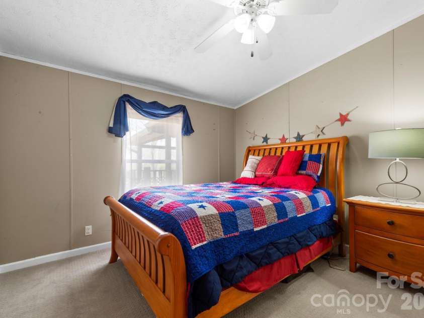 18 Henry White Lane, Leicester, NC 28748.  MLS# CAR4336718, YatesRealty ID 9050. 