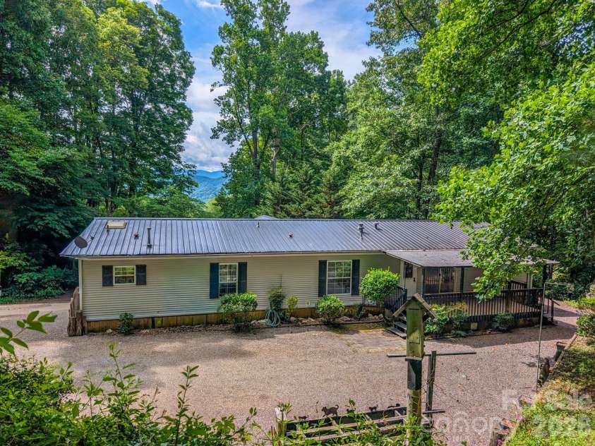 1372 Lickskillet Road, Burnsville, NC 28714.  MLS# CAR4333089, YatesRealty ID 9051. 