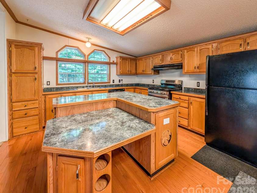1372 Lickskillet Road, Burnsville, NC 28714.  MLS# CAR4333089, YatesRealty ID 9051. 