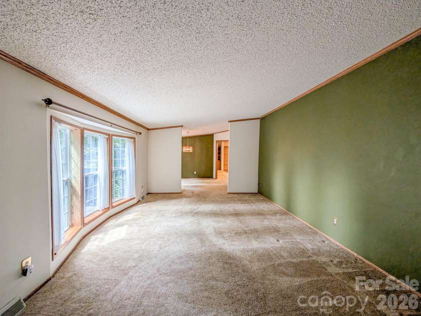 1372 Lickskillet Road, Burnsville, NC 28714.  MLS# CAR4333089, YatesRealty ID 9051. 