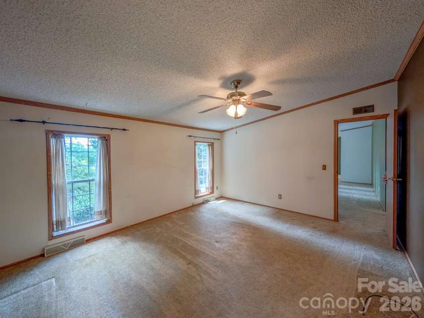 1372 Lickskillet Road, Burnsville, NC 28714.  MLS# CAR4333089, YatesRealty ID 9051. 