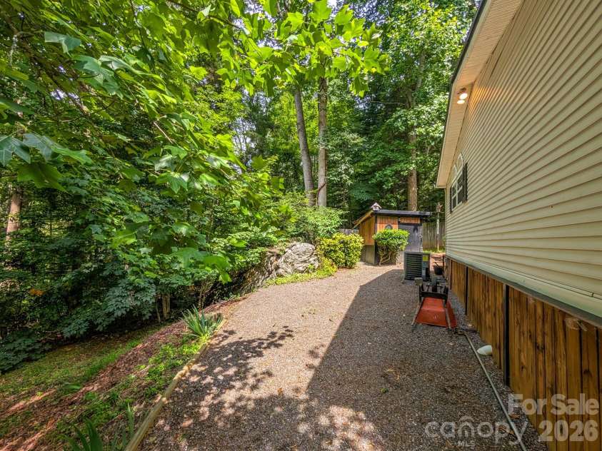 1372 Lickskillet Road, Burnsville, NC 28714.  MLS# CAR4333089, YatesRealty ID 9051. 