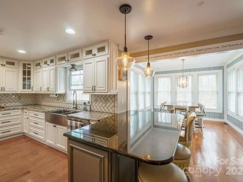161 Moore Haven Drive, Salisbury, NC 28147.  MLS# CAR4218609, YatesRealty ID 9052. Kitchen