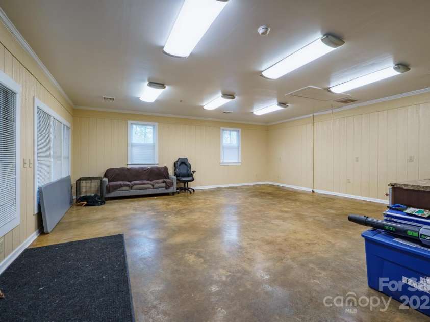 161 Moore Haven Drive, Salisbury, NC 28147.  MLS# CAR4218609, YatesRealty ID 9052. Recreation Room