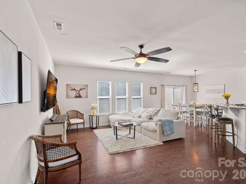 2219 Whitford Lane, Charlotte, NC 28210.  MLS# CAR4362110, YatesRealty ID 9052. 
