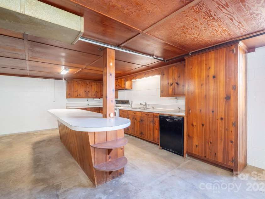 511 Villa Street, Kannapolis, NC 28083.  MLS# CAR4170205, YatesRealty ID 9053. Basement