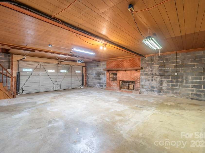511 Villa Street, Kannapolis, NC 28083.  MLS# CAR4170205, YatesRealty ID 9053. Garage