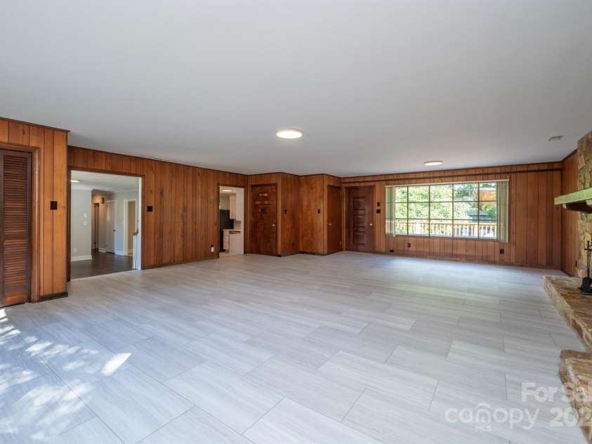 511 Villa Street, Kannapolis, NC 28083.  MLS# CAR4170205, YatesRealty ID 9053. Great Room