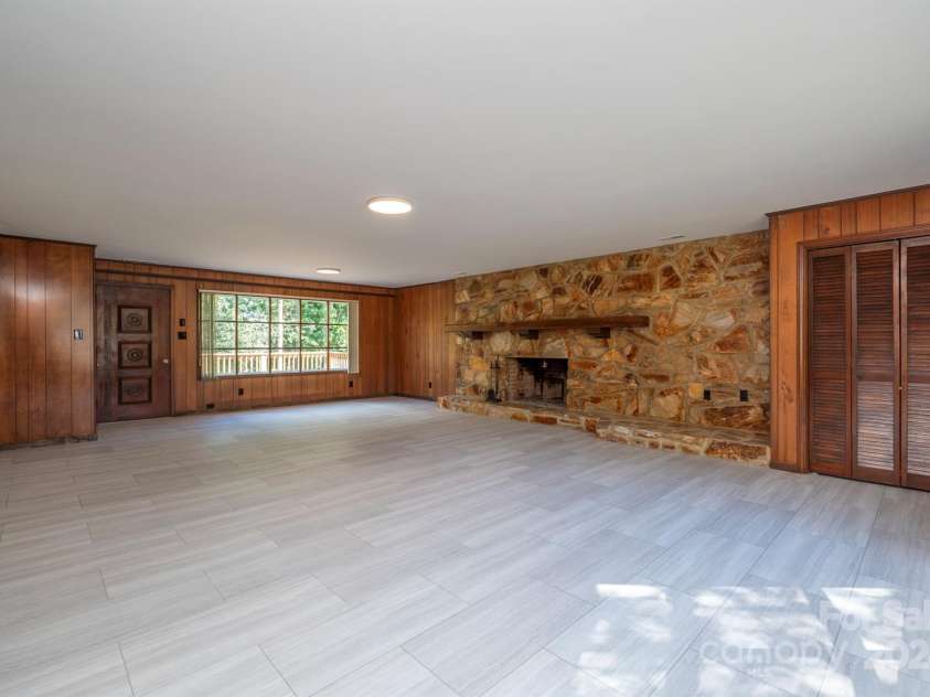 511 Villa Street, Kannapolis, NC 28083.  MLS# CAR4170205, YatesRealty ID 9053. Great Room