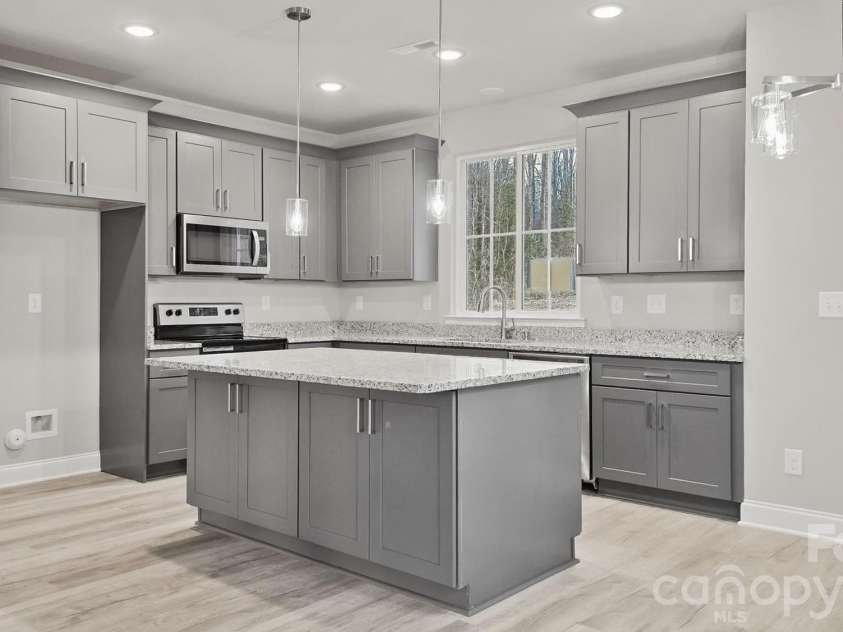 926 Jupiter Street, Gastonia, NC 28052.  MLS# CAR4356819, YatesRealty ID 9053. 