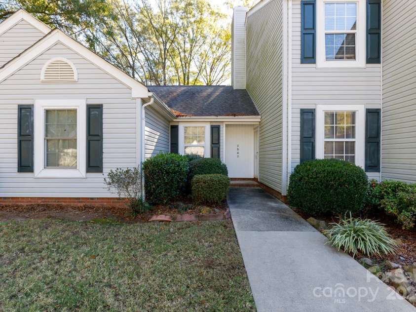 1541 Hunt Club Court, Rock Hill, SC 29732.  MLS# CAR4200259, YatesRealty ID 9054. 