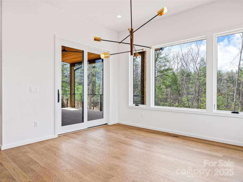 140 Upperfell Court, Asheville, NC 28803.  MLS# CAR4170941, YatesRealty ID 9056. 