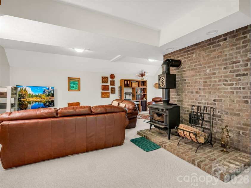 142 Winterview Trail, Hendersonville, NC 28739.  MLS# CAR4300750, YatesRealty ID 9056. Basement 