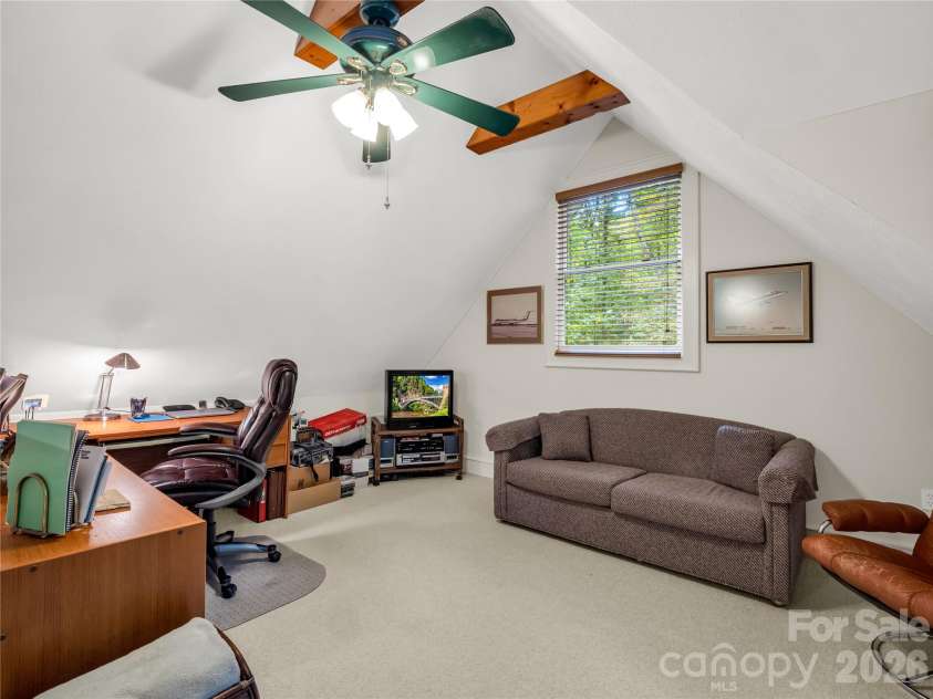 142 Winterview Trail, Hendersonville, NC 28739.  MLS# CAR4300750, YatesRealty ID 9056. Loft/ office/ flex space