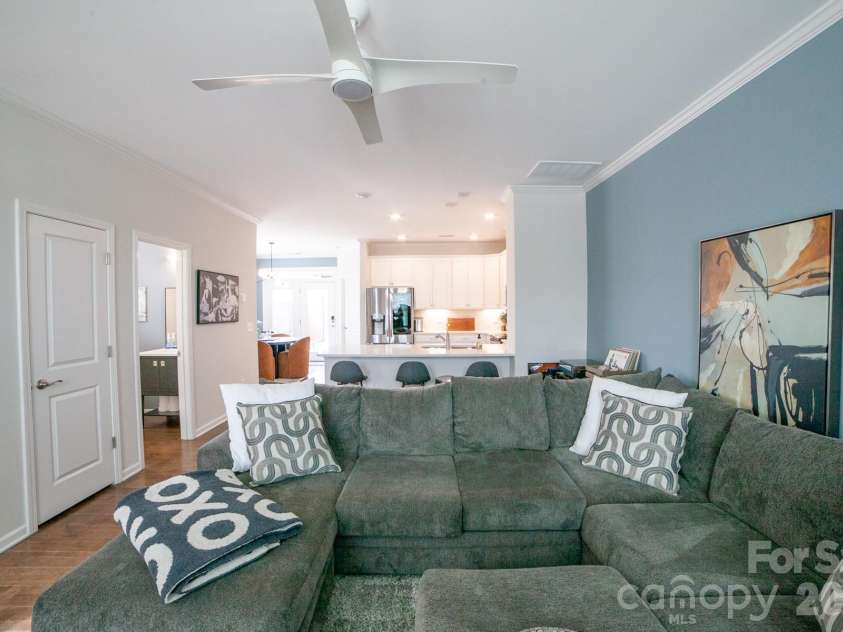 100 Linestowe Drive, Belmont, NC 28012.  MLS# CAR4342433, YatesRealty ID 9057. 