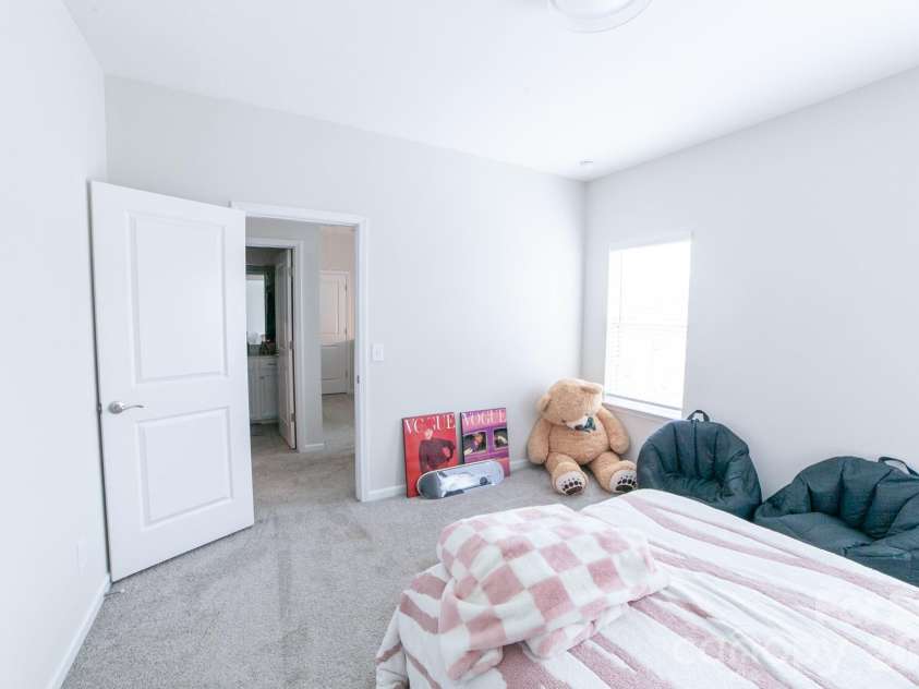 100 Linestowe Drive, Belmont, NC 28012.  MLS# CAR4342433, YatesRealty ID 9057. 