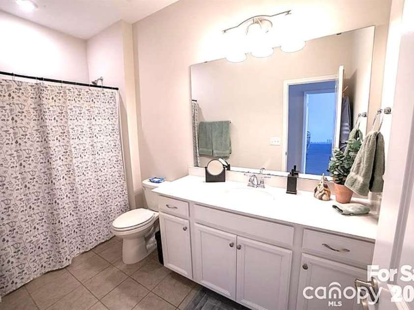100 Linestowe Drive, Belmont, NC 28012.  MLS# CAR4342433, YatesRealty ID 9057. 