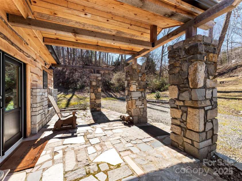 24 Old Leicester Highway, Asheville, NC 28804.  MLS# CAR4227055, YatesRealty ID 9057. 