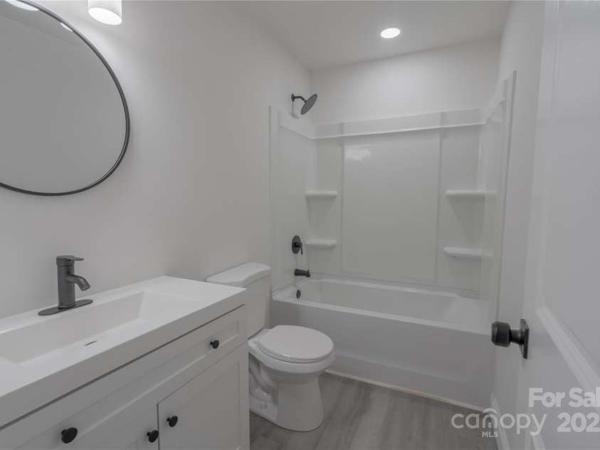 116 11th Street, Spencer, NC 28159.  MLS# CAR4228313, YatesRealty ID 9058. 2nd Bathroom