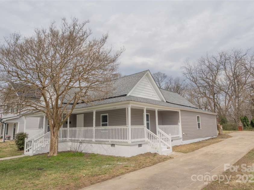 116 11th Street, Spencer, NC 28159.  MLS# CAR4228313, YatesRealty ID 9058. Front Right View 2