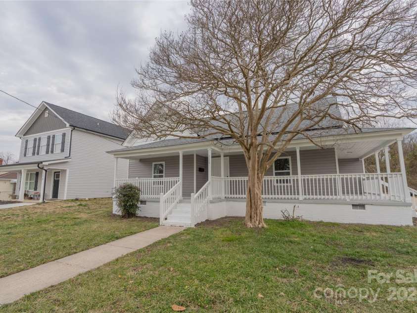 116 11th Street, Spencer, NC 28159.  MLS# CAR4228313, YatesRealty ID 9058. Front Right View