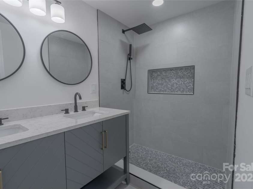 116 11th Street, Spencer, NC 28159.  MLS# CAR4228313, YatesRealty ID 9058. Primary Bathroom