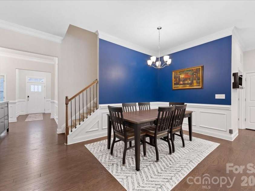 10619 Carver Falls Road, Charlotte, NC 28214.  MLS# CAR4346346, YatesRealty ID 9059. Dining area.