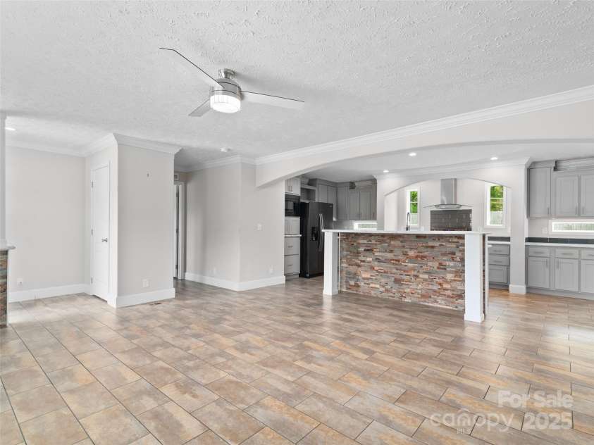 51 Blazing Trail, Waynesville, NC 28786.  MLS# CAR4251050, YatesRealty ID 9059. 