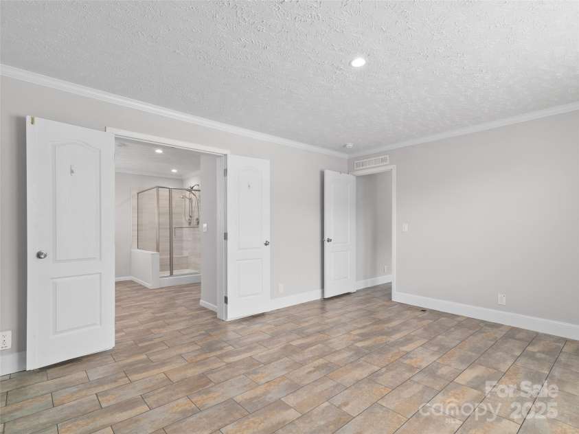 51 Blazing Trail, Waynesville, NC 28786.  MLS# CAR4251050, YatesRealty ID 9059. 