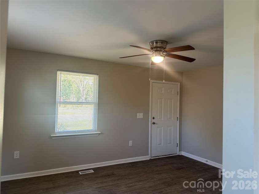 509 Skipwith Place, Charlotte, NC 28217.  MLS# CAR4362610, YatesRealty ID 9060. 