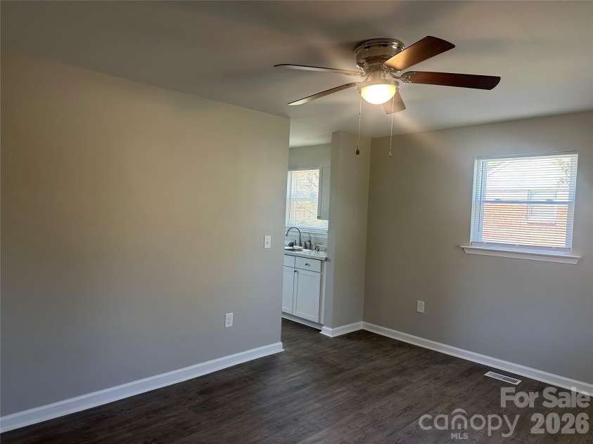 509 Skipwith Place, Charlotte, NC 28217.  MLS# CAR4362610, YatesRealty ID 9060. 
