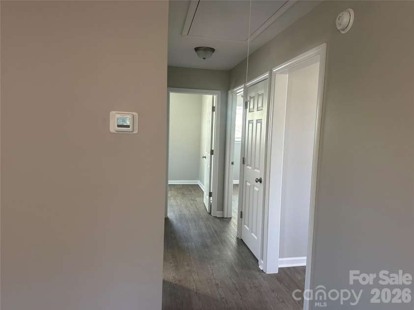 509 Skipwith Place, Charlotte, NC 28217.  MLS# CAR4362610, YatesRealty ID 9060. 