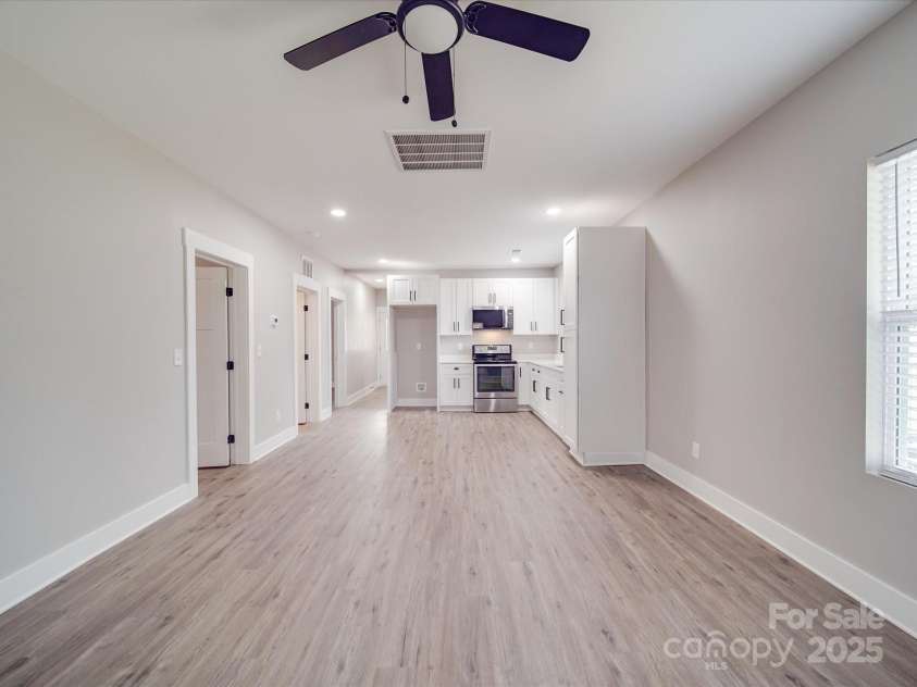 903 West End Avenue, Statesville, NC 28677.  MLS# CAR4225795, YatesRealty ID 9060. 